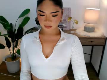 ava lux