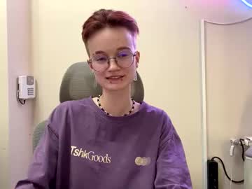 kiki blue eyes